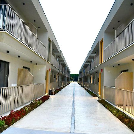 Amber Village Spille Εξωτερικό φωτογραφία