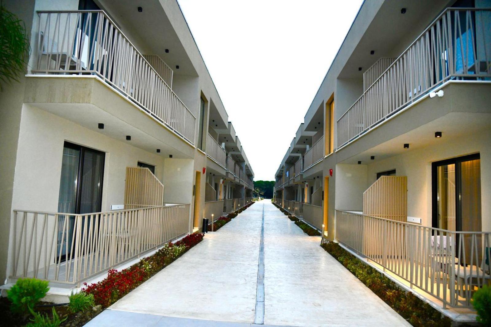 Amber Village Spille Εξωτερικό φωτογραφία